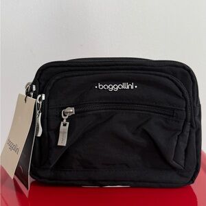 Baggallini Triple Zip Bagg